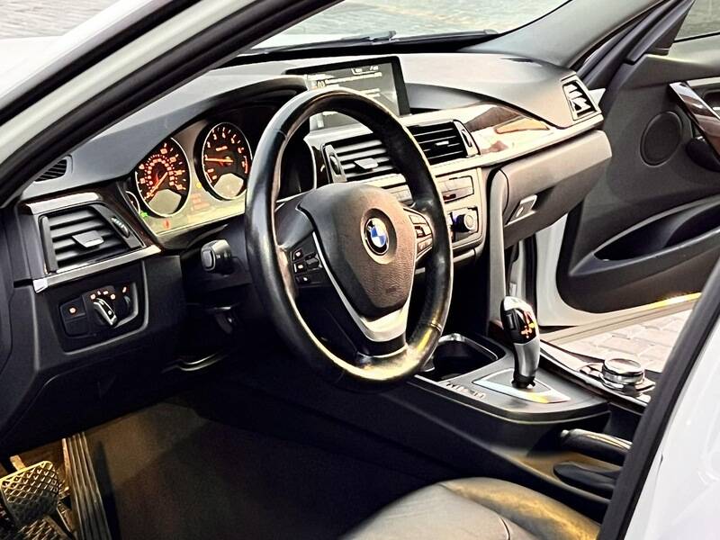Срочная продажа авто BMW 3-series 328 фото 14