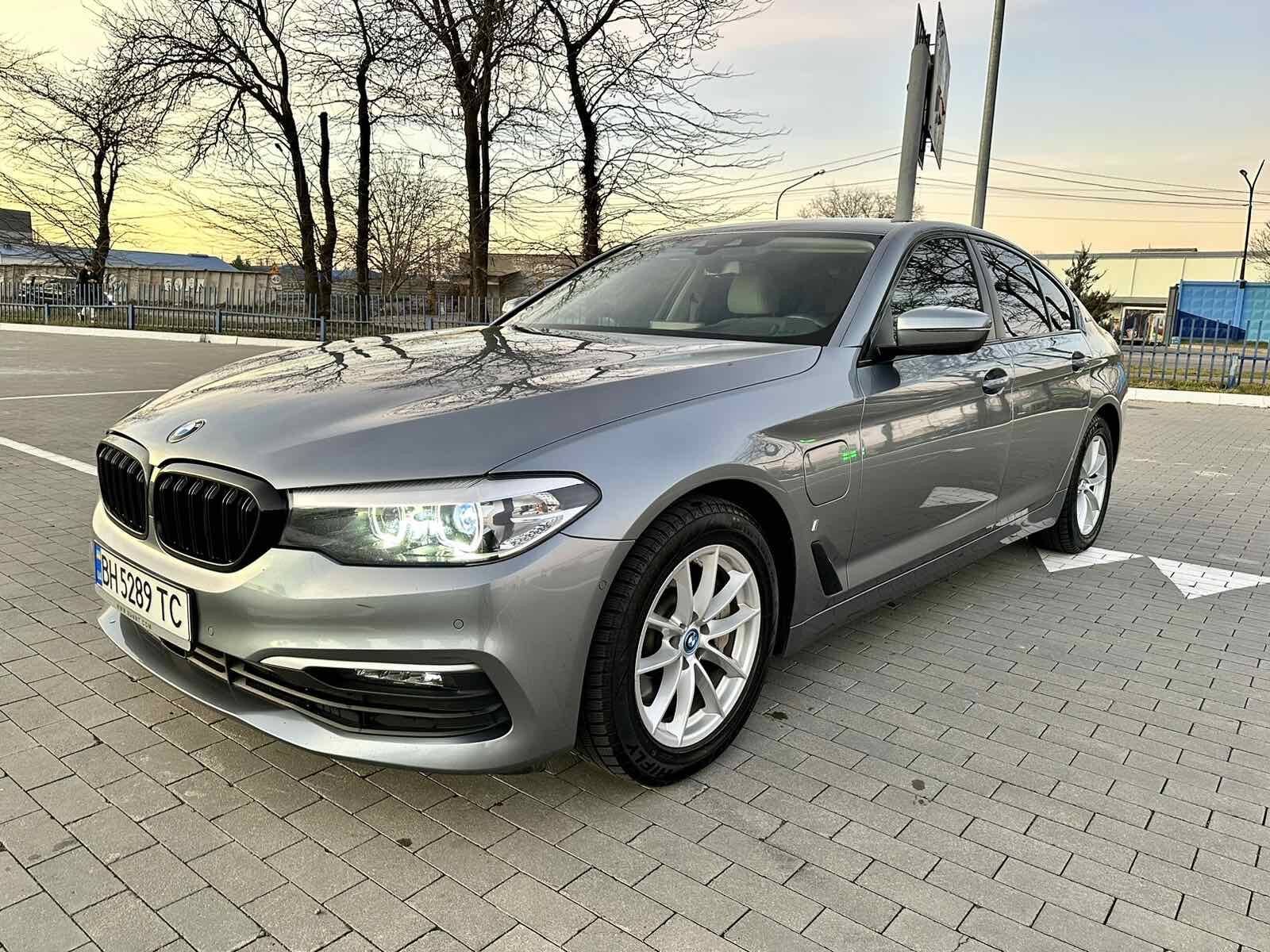Срочная продажа авто BMW 5 Series фото 1
