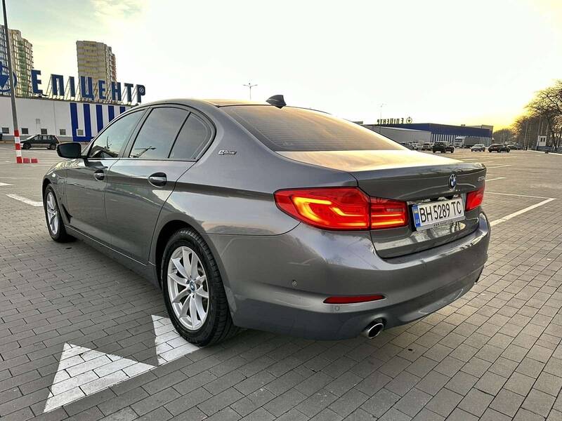 Срочная продажа авто BMW 5 Series фото 16