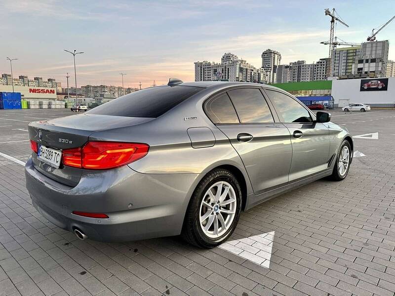 Срочная продажа авто BMW 5 Series фото 15