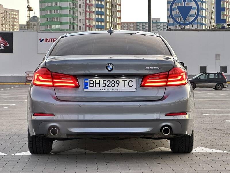 Срочная продажа авто BMW 5 Series фото 11