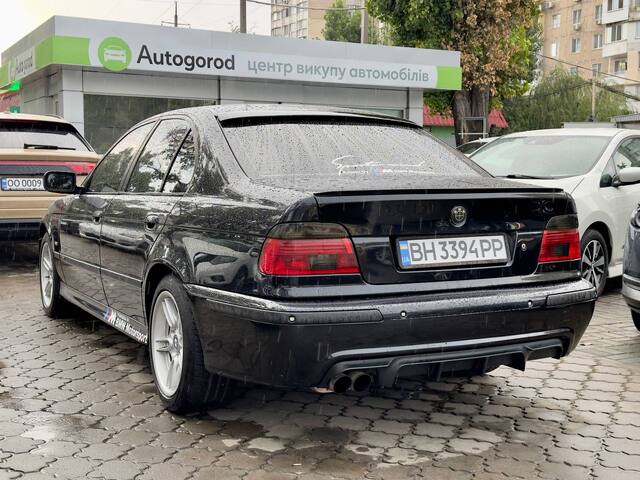 Срочная продажа авто BMW 530I фото 4