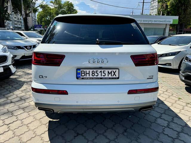 Срочная продажа авто Audi Q7 фото 6