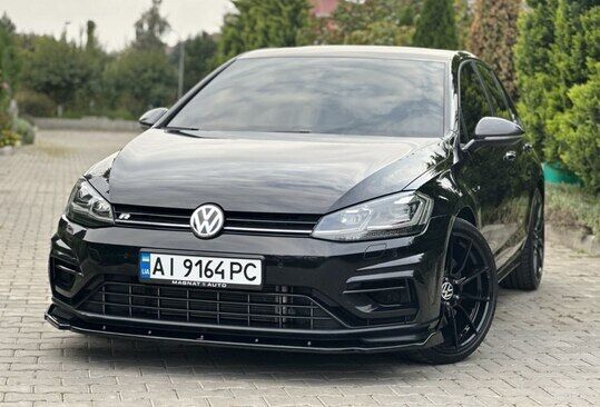 Срочная продажа авто  Volkswagen Golf R фото 2