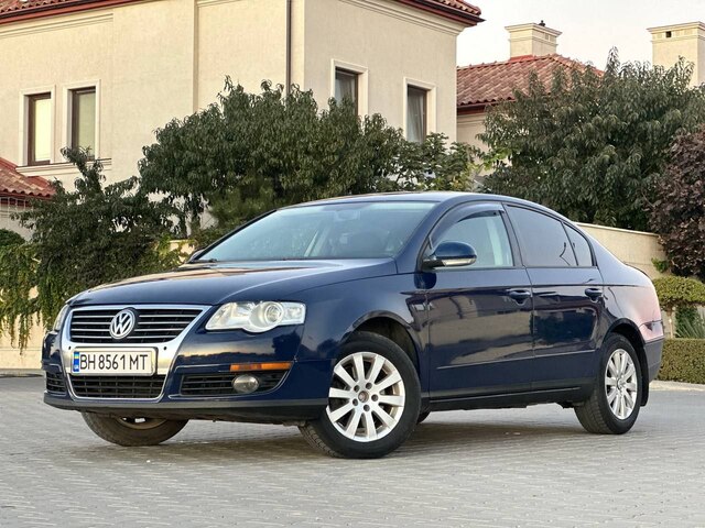 Срочная продажа авто Volkswagen Passat В6 фото 1