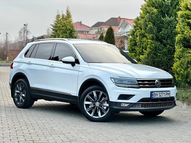 Срочная продажа авто Volkswagen Tiguan фото 4