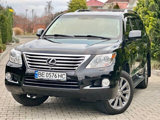 Срочная продажа авто Lexus LX 570 фото 1