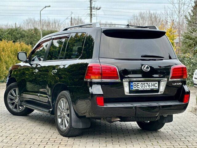 Срочная продажа авто Lexus LX 570 фото 7