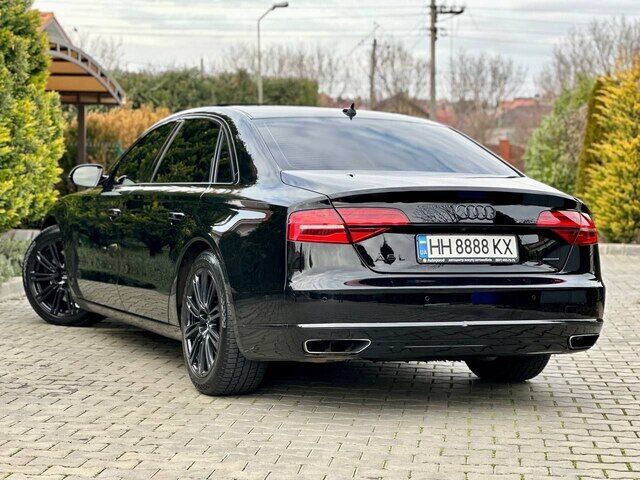 Срочная продажа авто Audi A8 фото 4