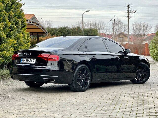 Срочная продажа авто Audi A8 фото 2