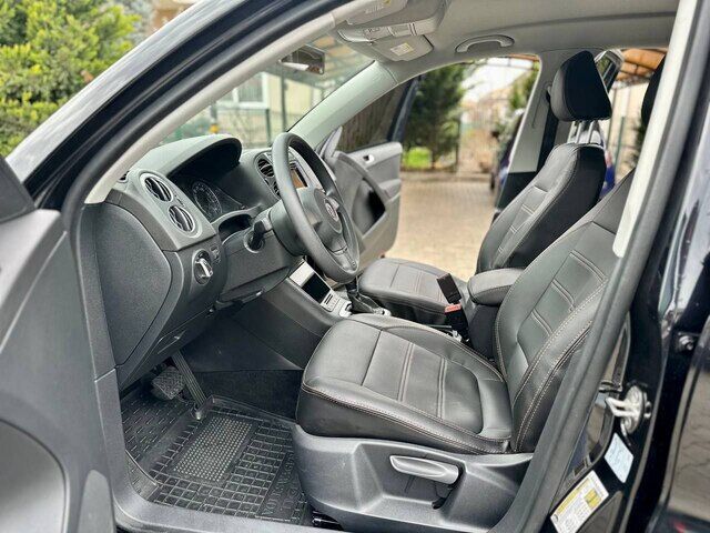 Срочная продажа авто Volkswagen Tiguan фото 6
