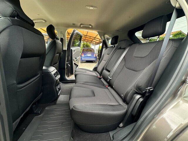 Срочная продажа авто Ford Edge фото 5