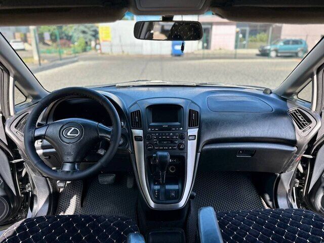 Срочная продажа авто Lexus RX 300 фото 2