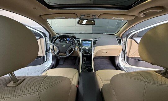 Срочная продажа авто Hyundai Sonata фото 2