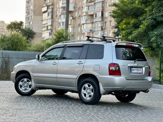 Срочная продажа авто Toyota Highlander фото 5