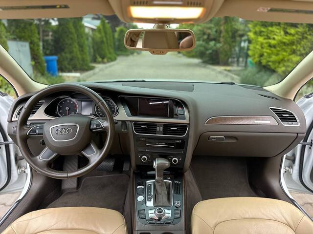 Срочная продажа авто Audi A4 фото 3