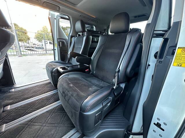 Срочная продажа авто Toyota Vellfire фото 5
