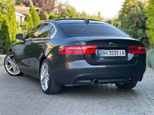 Срочная продажа авто Jaguar XE фото 6