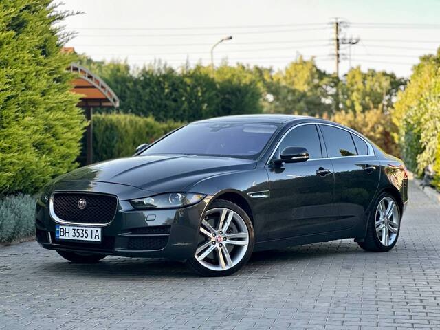 Срочная продажа авто Jaguar XE фото 2