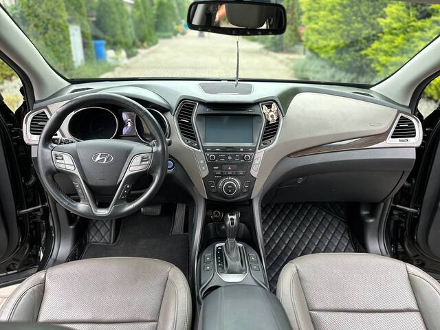 Срочная продажа авто Hyundai Santa Fe фото 5