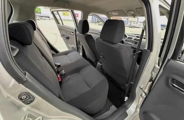 Срочная продажа авто Suzuki Swift фото 3