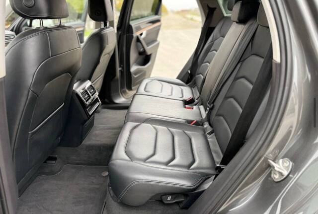 Срочная продажа авто Volkswagen Toureg фото 5