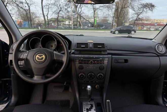 Срочная продажа авто Mazda 3 фото 3