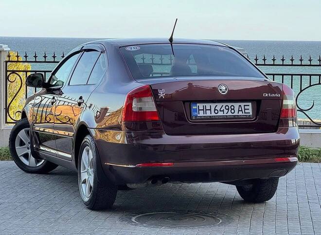 Срочная продажа авто Skoda Octavia фото 4