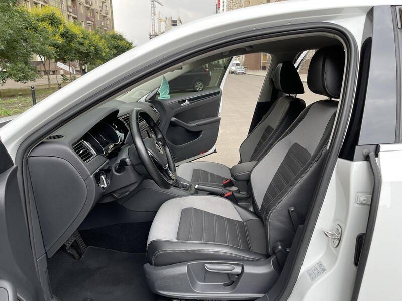Срочная продажа авто Volkswagen Jetta фото 14