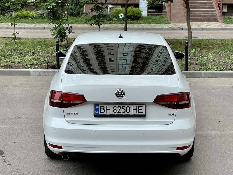 Срочная продажа авто Volkswagen Jetta фото 7