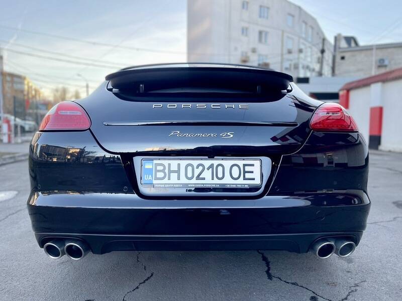 Срочная продажа авто Porsche Panamera  фото 16