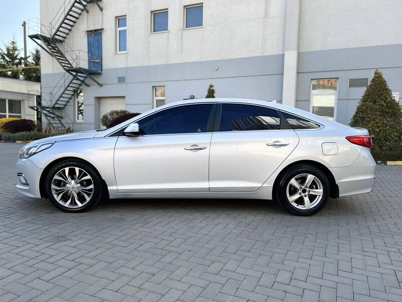Срочная продажа авто Hyundai Sonata фото 7
