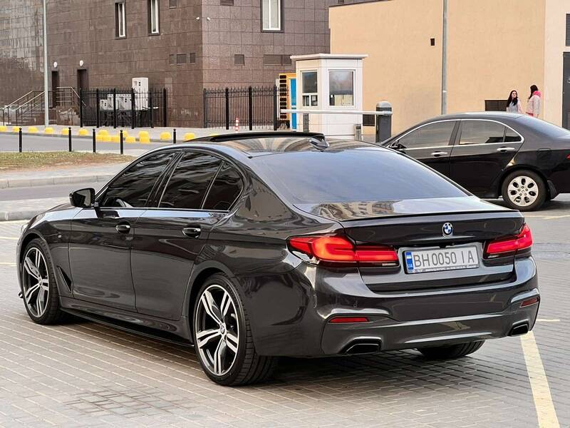 Срочная продажа авто BMW 5-series фото 9
