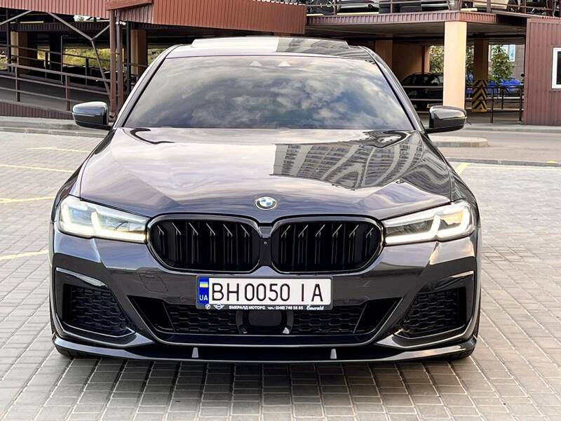 Срочная продажа авто BMW 5-series фото 3