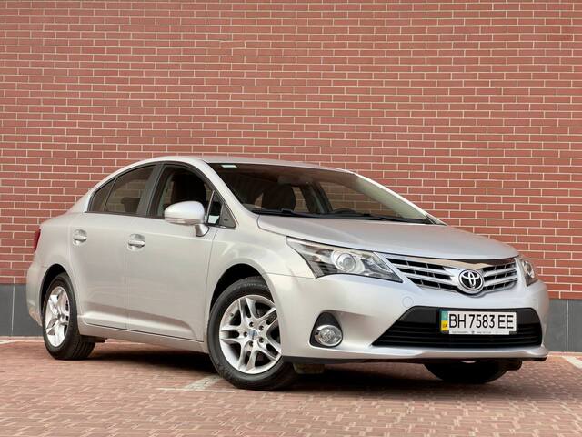 Срочная продажа авто Toyota Avensis фото 1