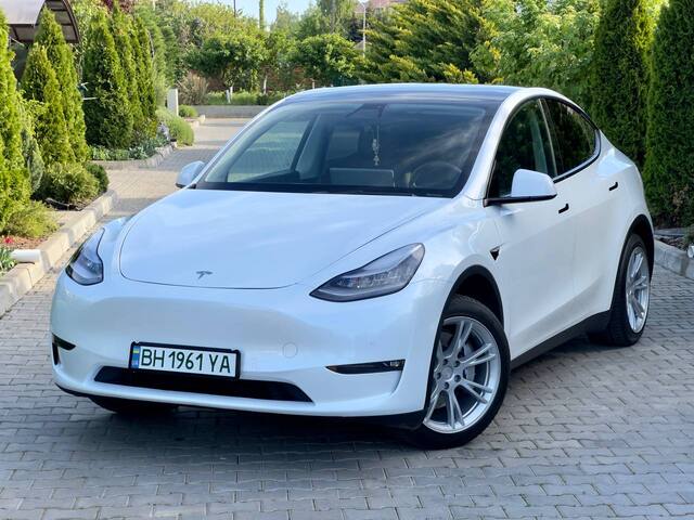 Срочная продажа авто TESLA MODEL Y  фото 1