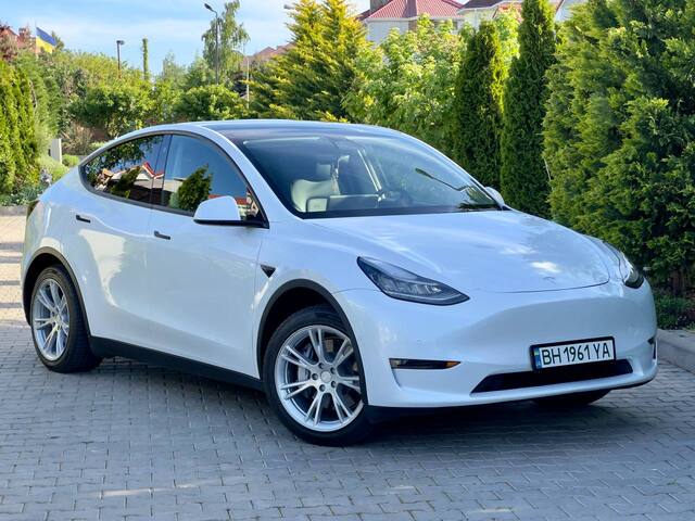 Срочная продажа авто TESLA MODEL Y  фото 5