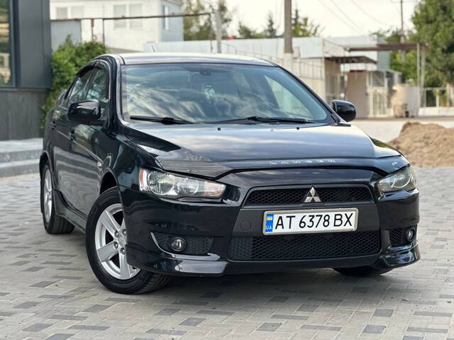 Срочная продажа авто Mitsubishi Lancer фото 1