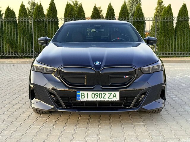 Срочная продажа авто BMW i5 фото 1