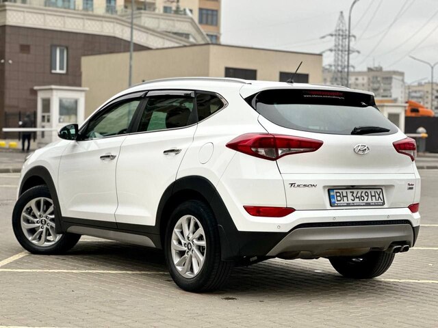 Срочная продажа авто Hyundai Tucson фото 6