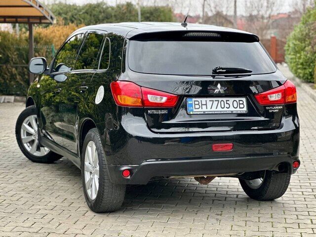 Срочная продажа авто Mitsubishi Outlander фото 6