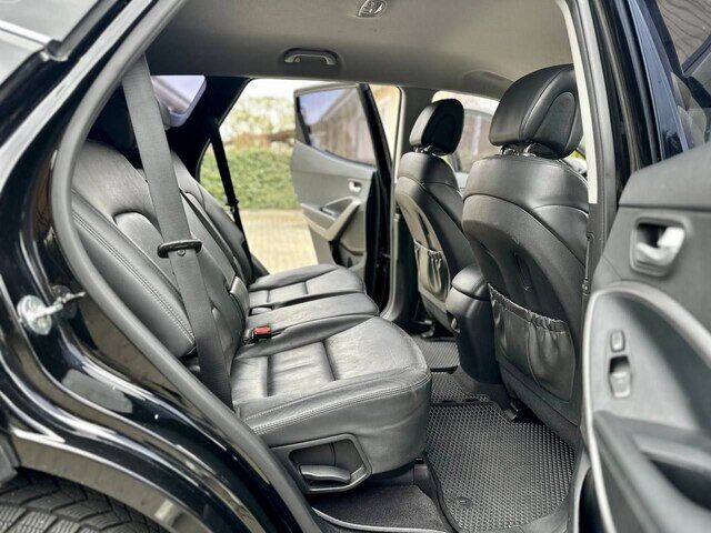 Срочная продажа авто Hyundai Santa Fe фото 3