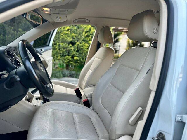 Срочная продажа авто Volkswagen Tiguan фото 6