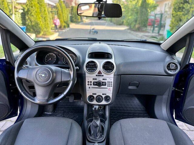 Срочная продажа авто Opel Corsa фото 3