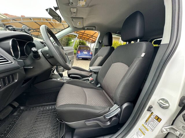 Срочная продажа авто Mitsubishi Outlander Sport фото 6