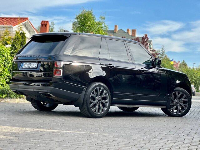 Срочная продажа авто Land Rover Range Rover Vogue фото 4