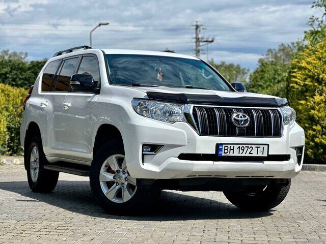 Срочная продажа авто Toyota Land Cruiser Prado фото 1
