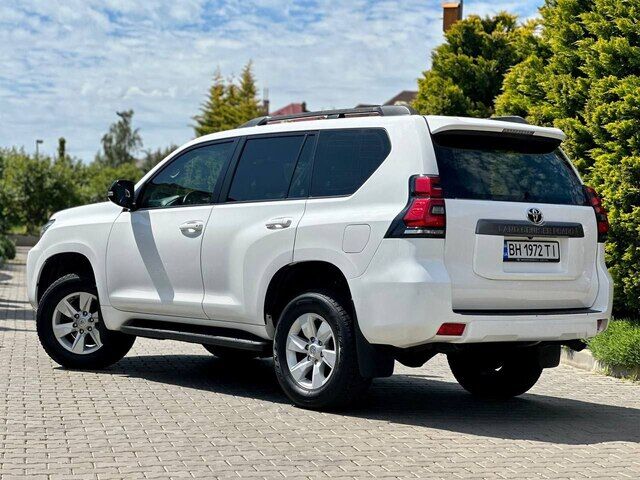 Срочная продажа авто Toyota Land Cruiser Prado фото 7