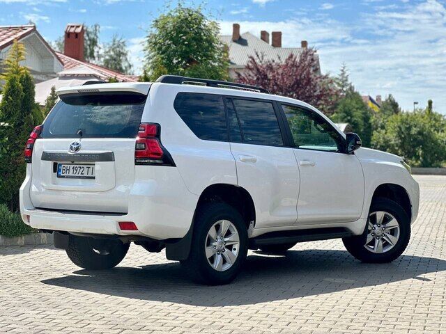 Срочная продажа авто Toyota Land Cruiser Prado фото 5