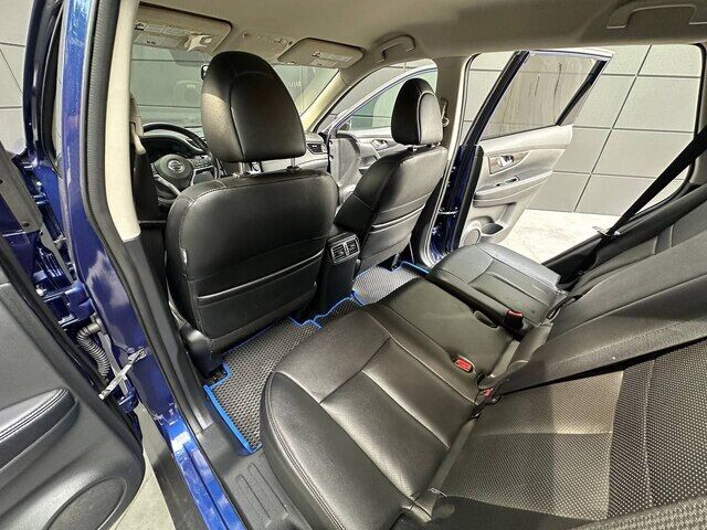 Срочная продажа авто Nissan Rogue фото 2